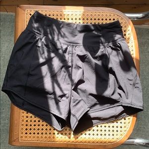 Lululemon Lean In black running shorts 4
